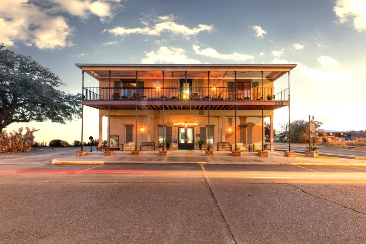 The Bank Hotel Lake Arthur Buitenkant foto